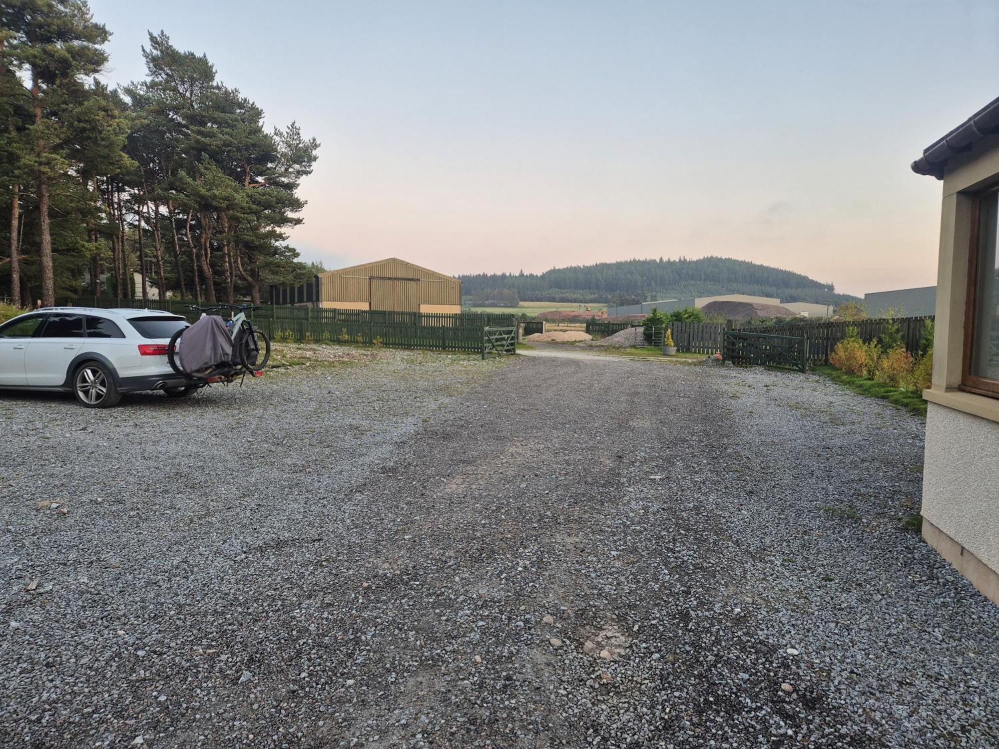 Twin Pines Apartment Mulben Bagian luar foto