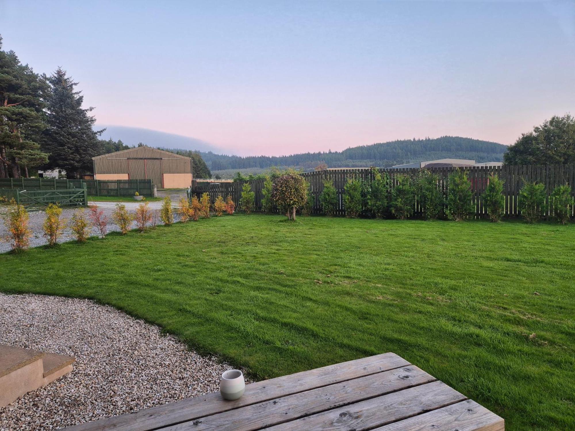 Twin Pines Apartment Mulben Bagian luar foto